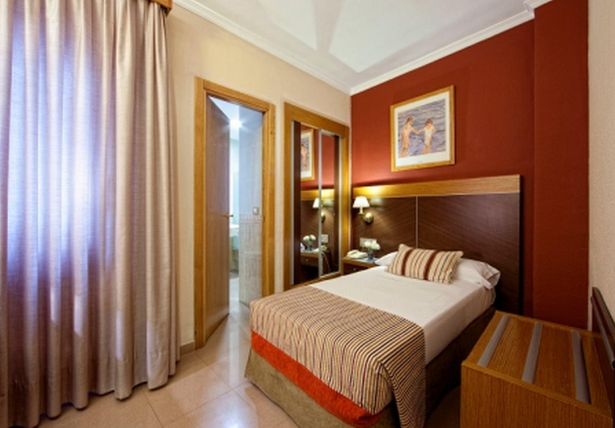 Hotel Regio 2 Cadiz Luaran gambar
