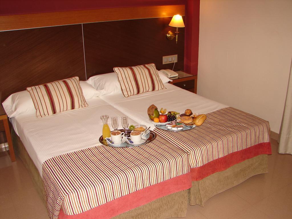 Hotel Regio 2 Cadiz Luaran gambar