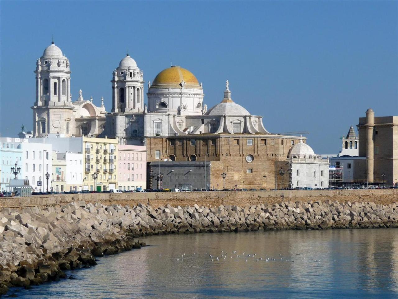 Hotel Regio 2 Cadiz Luaran gambar